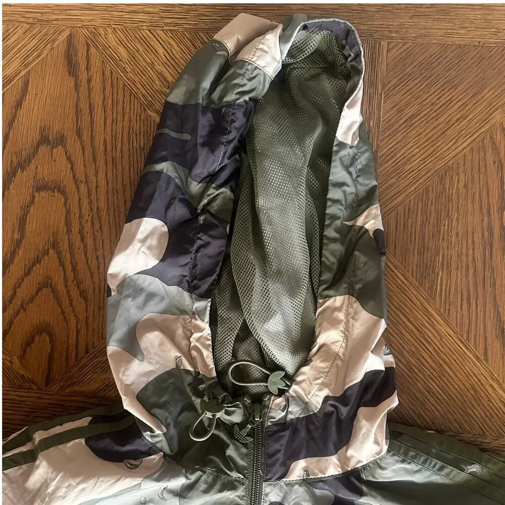 Adidas Originals Primegreen Camo Windbreaker Jacket Large